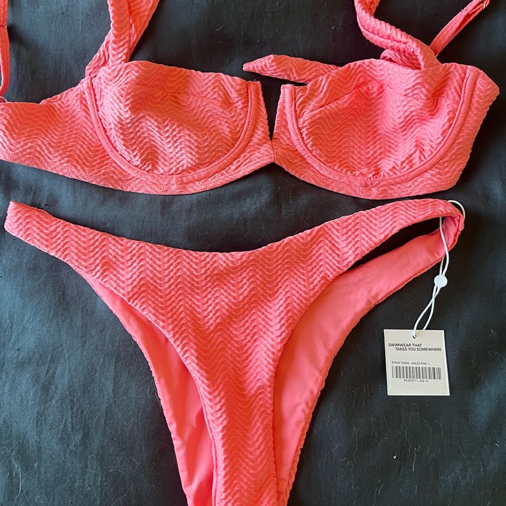 NWT Monday Swimwear Clovelly Top in M, Bryon Thong in Large. Azalea Pink Color